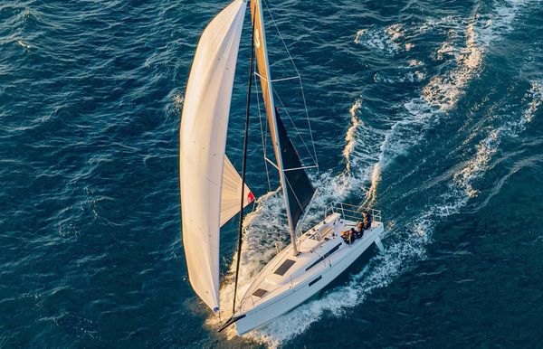 2025 Beneteau First 30