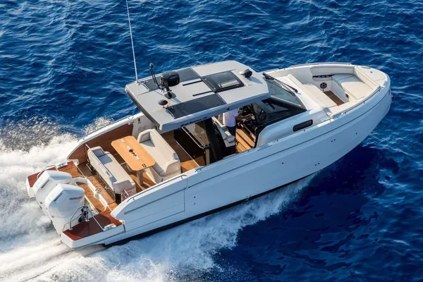 Beneteau GRAN-TURISMO-35 image