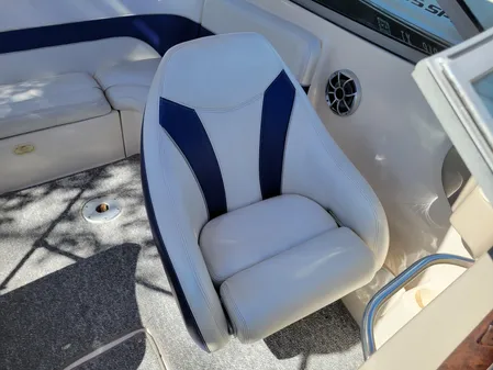 Rinker 212-CAPTIVA-BOWRIDER image