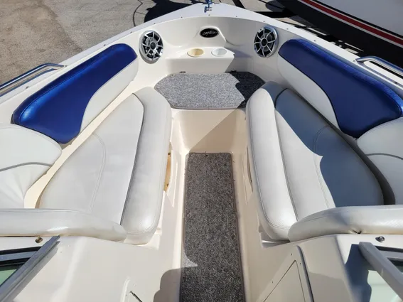Rinker 212-CAPTIVA-BOWRIDER image