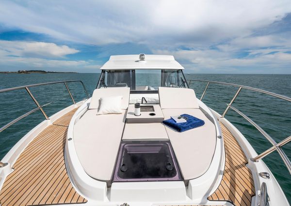 Beneteau ANTARES-11-COUPE image