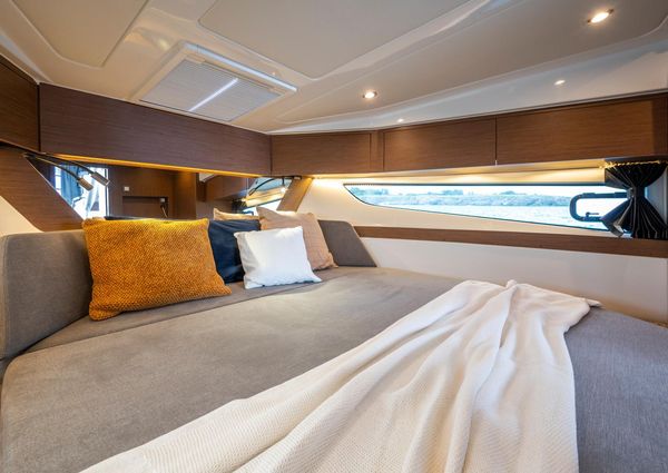 Beneteau ANTARES-11-COUPE image