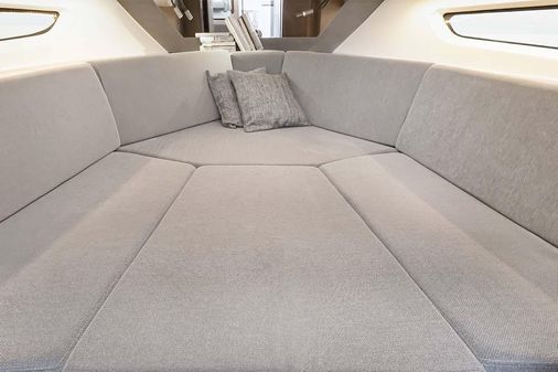 Beneteau FLYER-10-SPORT-TOP image