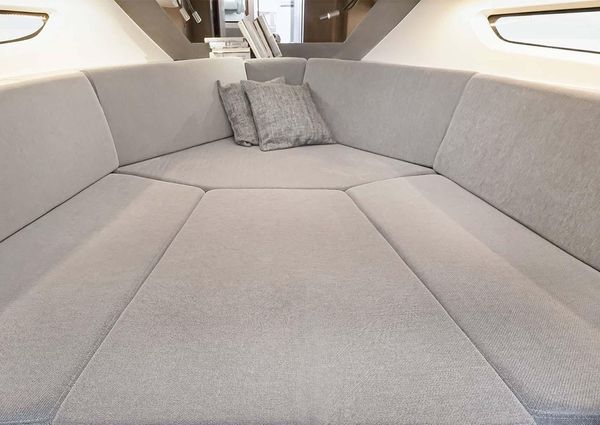 Beneteau FLYER-10-SPORT-TOP image