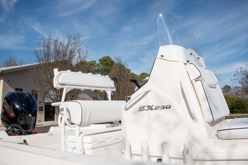 Skeeter SX230 Bay Boat Colbalt image