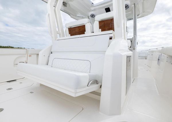 Pursuit S-328-SPORT image