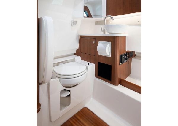 Pursuit S-328-SPORT image