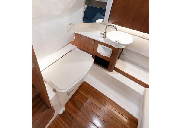 Pursuit S-328-SPORT image