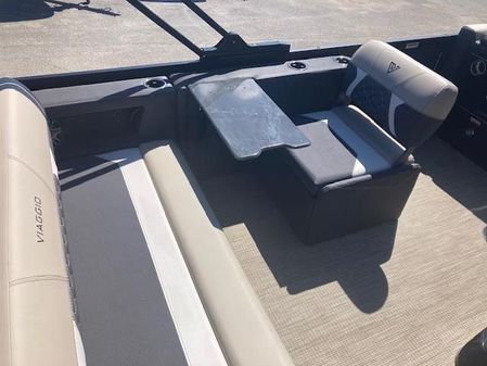 Viaggio D24-SWING-BACK image