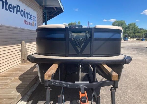 Viaggio D24-SWING-BACK image