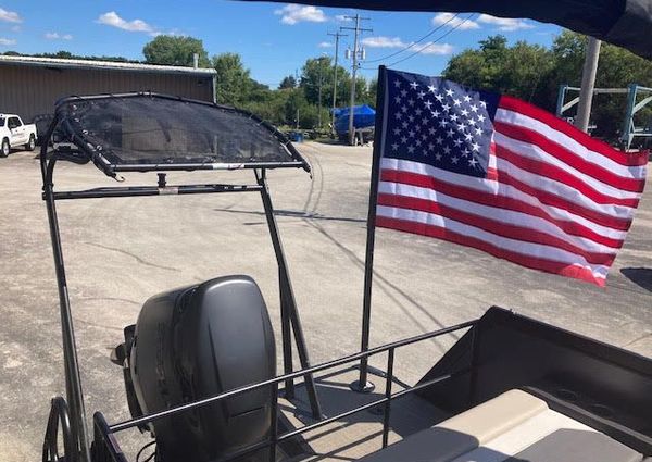 Viaggio D24-SWING-BACK image