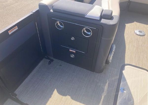 Viaggio D24-SWING-BACK image