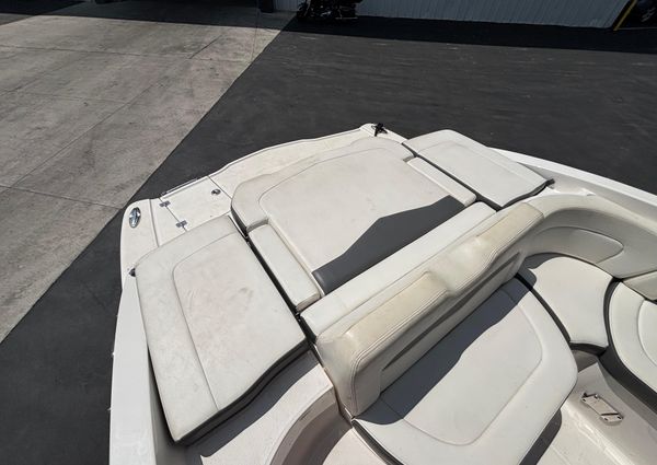 Chaparral 246-SXI image