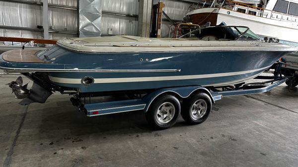 Chris-Craft Launch 25 