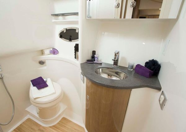 Formula 37-PERFORMANCE-CRUISER image