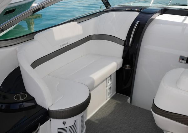 Formula 37-PERFORMANCE-CRUISER image