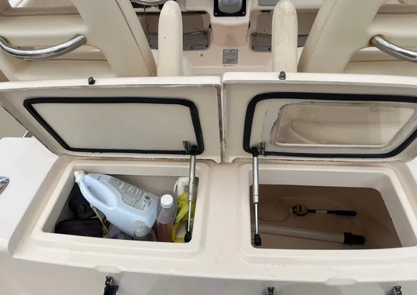 Grady-White Bimini 306 image