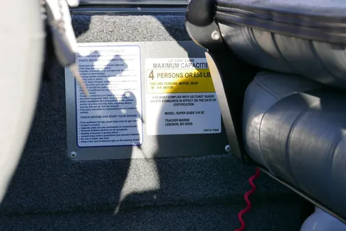 Tracker SUPER-GUIDE-V-16 image