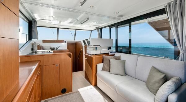 Beneteau SWIFT-TRAWLER-35 image
