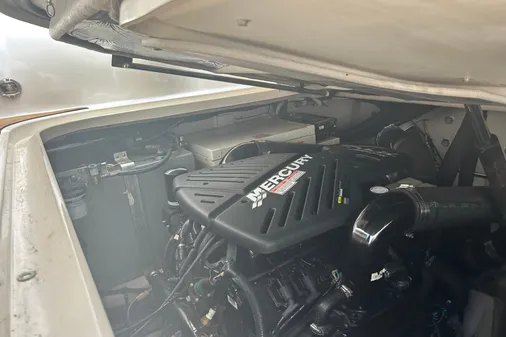 Sea Ray 360 Sundancer image