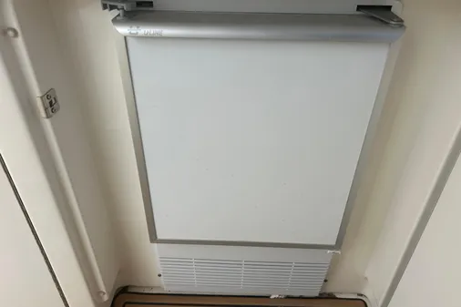 Sea Ray 360 Sundancer image