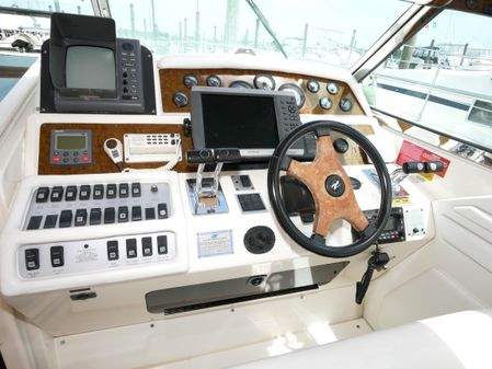 Sea Ray Express Cruiser image