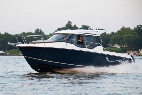Jeanneau NC 795 - main image