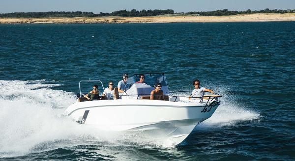 Beneteau FLYER-8-SPACEDECK - main image