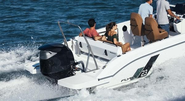 Beneteau FLYER-8-SPACEDECK image