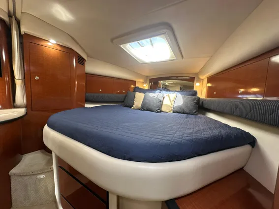Sea Ray 340 Sundancer image