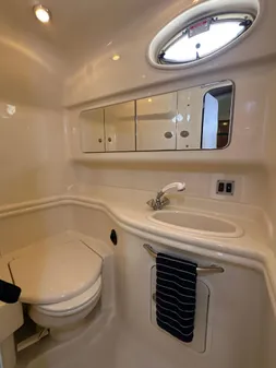 Sea Ray 340 Sundancer image