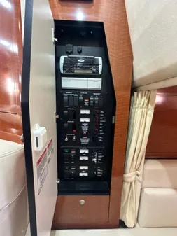 Sea Ray 340 Sundancer image