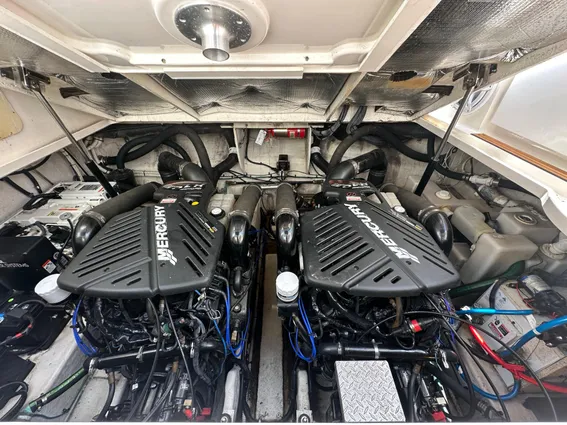 Sea Ray 340 Sundancer image