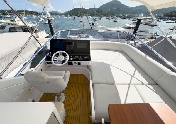 Azimut 55 image