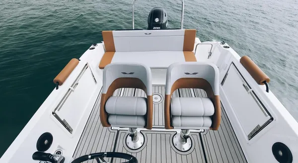 Beneteau FLYER-7-SPACEDECK image