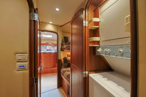 Blackwell 62 Convertible image