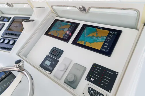 Blackwell 62 Convertible image