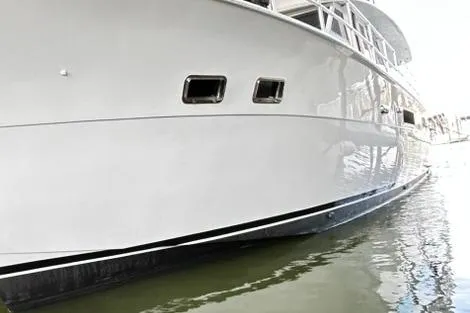 Hatteras 53 Motor Yacht Hard Top image
