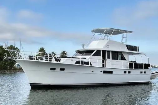 Hatteras 53 Motor Yacht Hard Top image