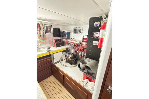 Hatteras 53 Motor Yacht Hard Top image