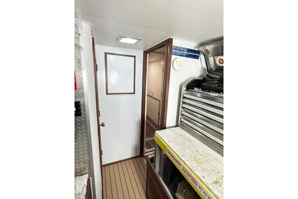 Hatteras 53 Motor Yacht Hard Top image