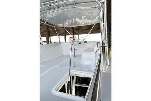 Hatteras 53 Motor Yacht Hard Top image