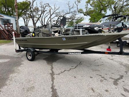 Tracker GRIZZLY-1648 image