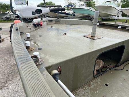 Tracker GRIZZLY-1648 image