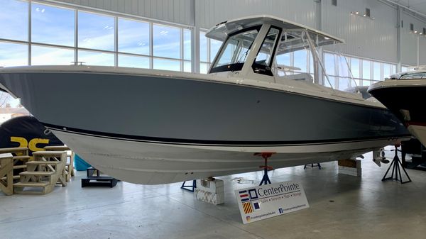 Pursuit S 288 Sport