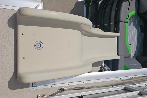 Premier 310 Escalante image