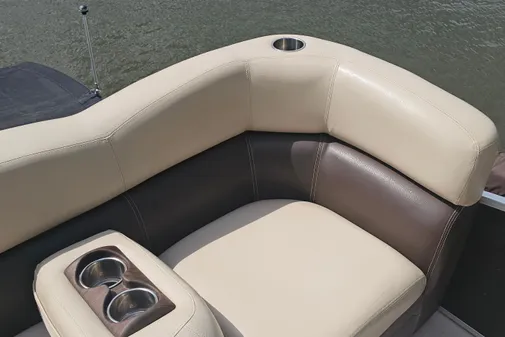 Premier 310 Escalante image