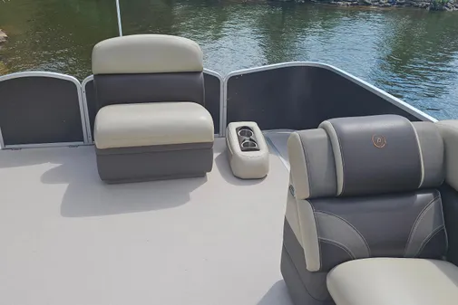 Premier 310 Escalante image