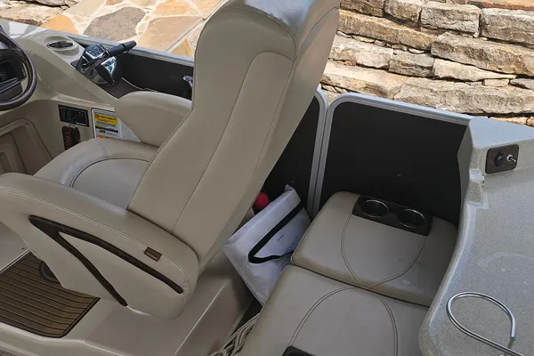 Premier 310 Escalante image