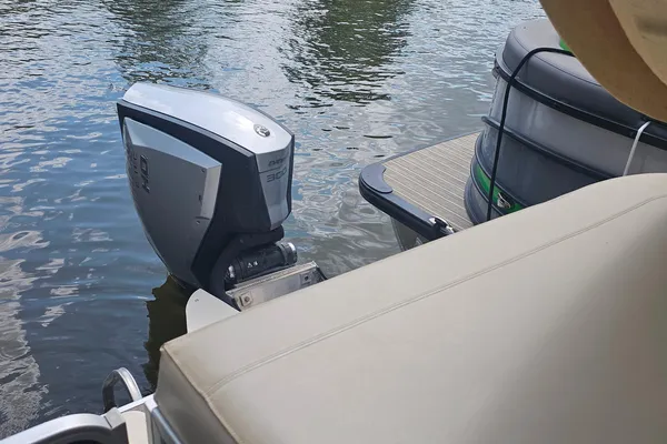 Premier 310 Escalante image